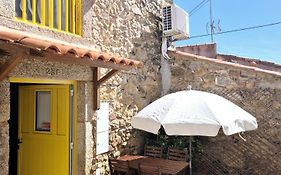 Casa Vinte & Cinco Alojamento Local
